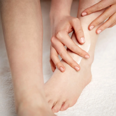 AMELIORATE Intensive Foot Therapy intensyvaus poveikio pėdų kremas, 75 ml.